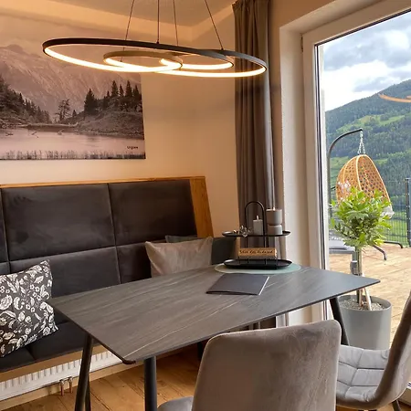 아파트 Alpine Retreat 3